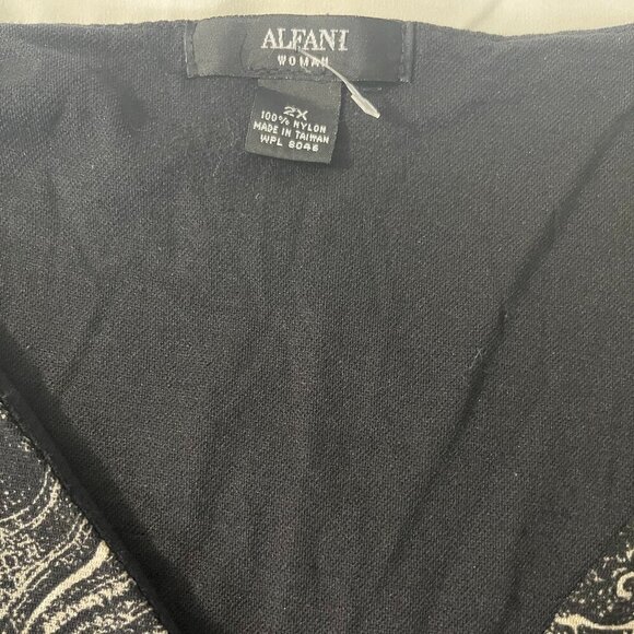 Alfani. Women's blouse with print. Size 2X. Made in Taiwan. - Picture 6 of 6